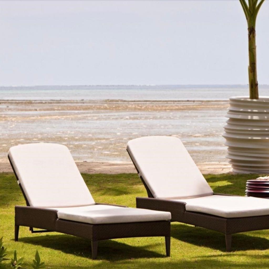 Dedon Tribeca Beach Chairs