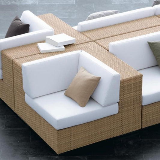 Lounge/ The Best In Outdoor Seating Versitility